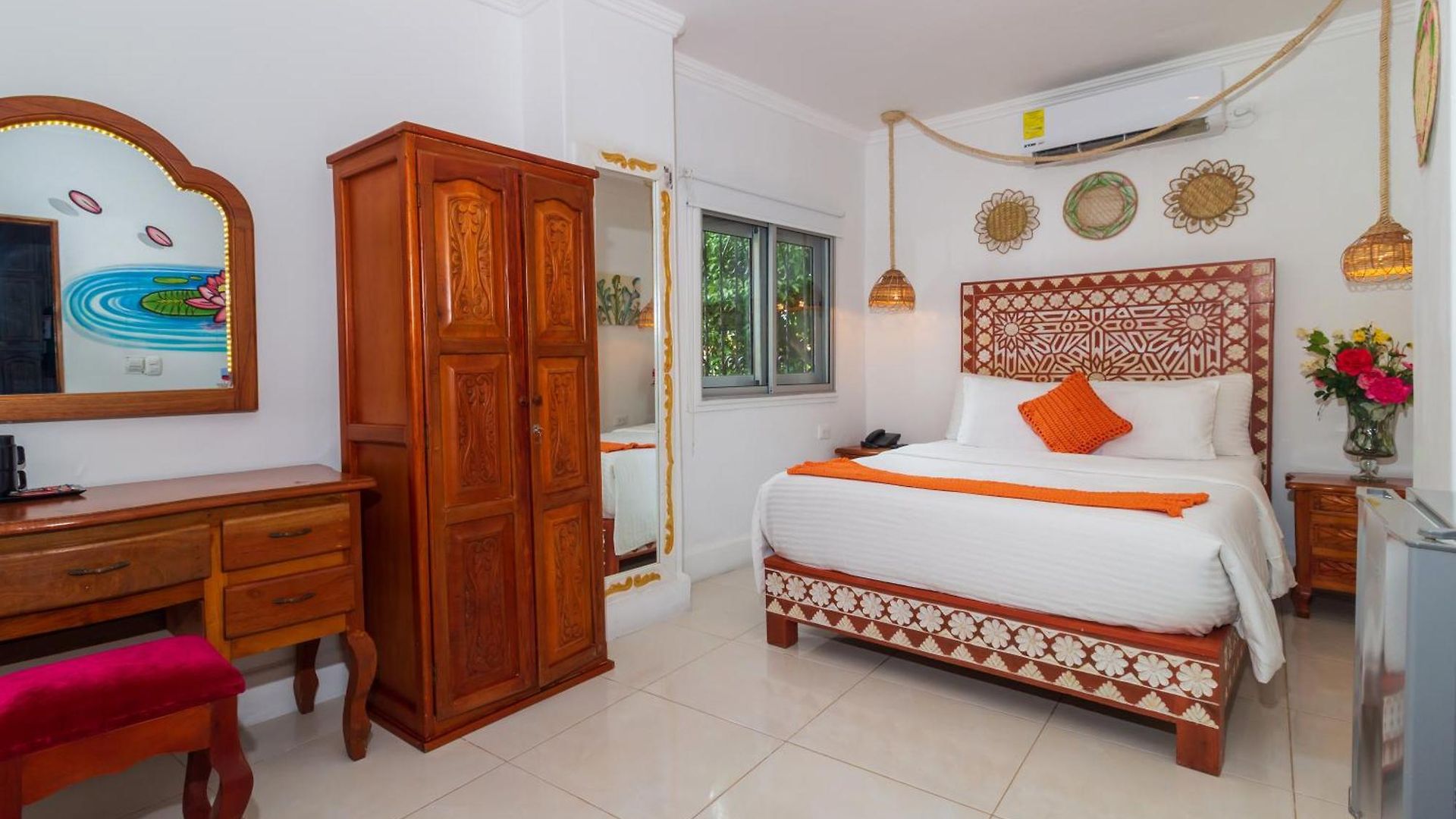 Voilá Signature Casa Isabel Hotel