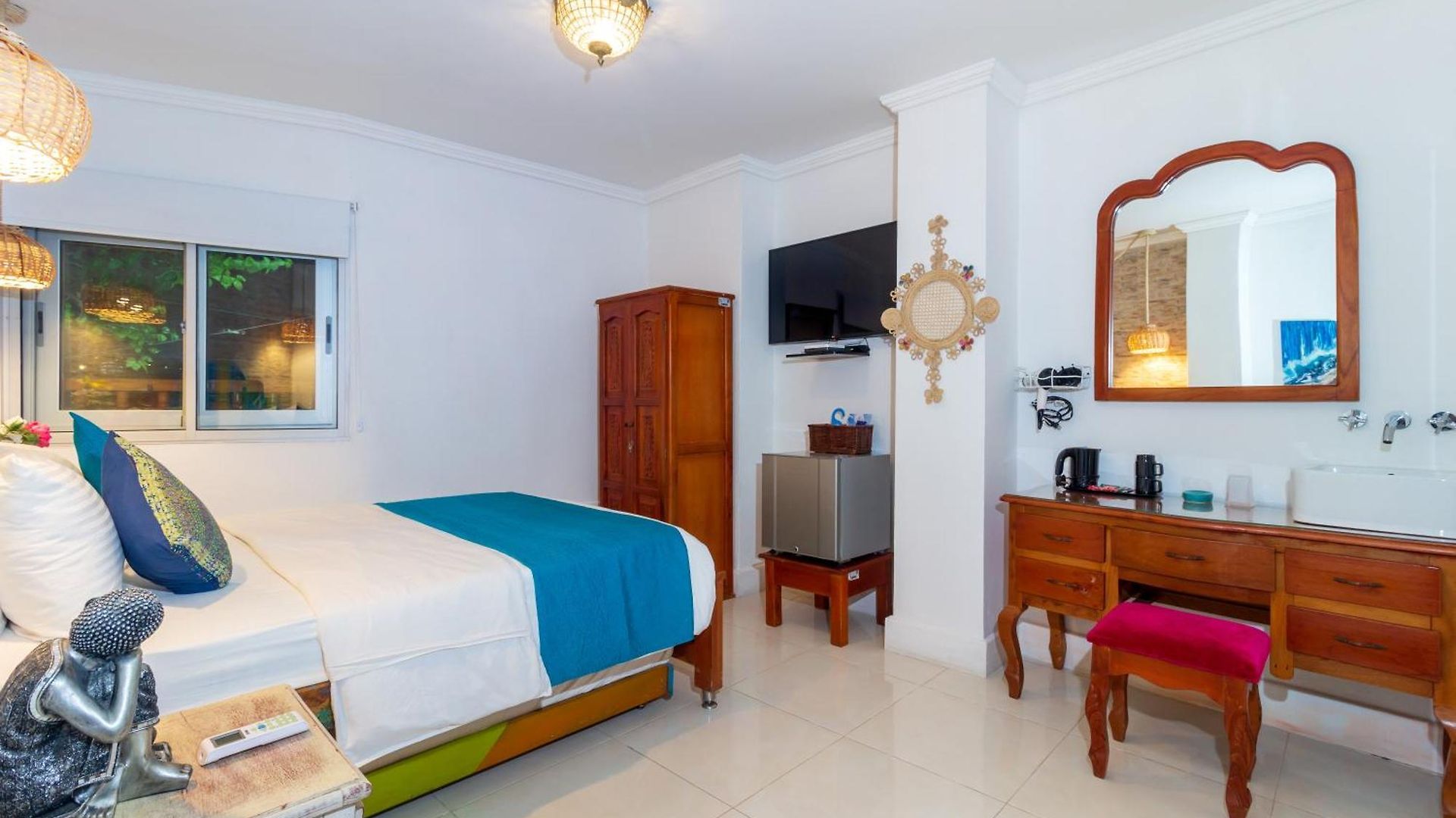 Voilá Signature Casa Isabel Hotel