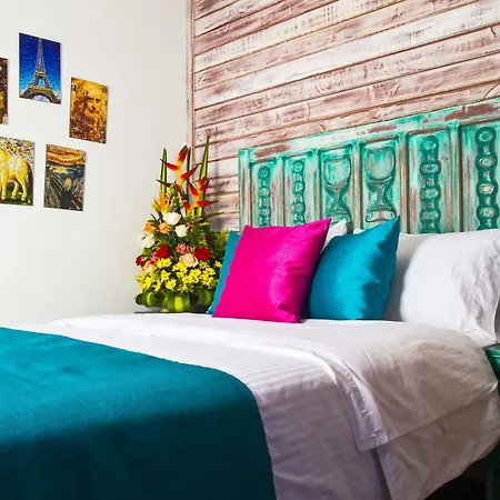 Voilá Signature Casa Isabel Hotel 4*