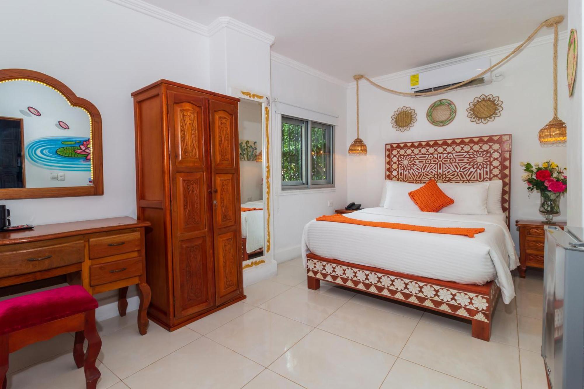 Voilá Signature Casa Isabel Hotel