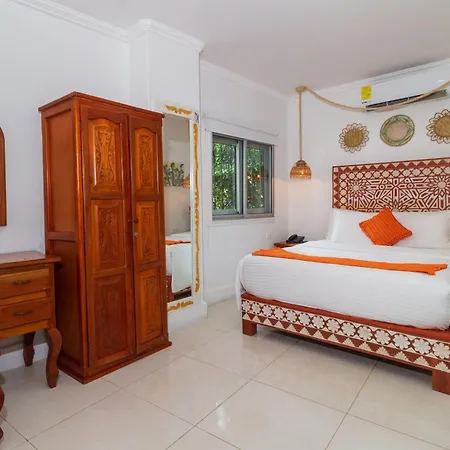 Voila Signature Casa Isabel Hotel