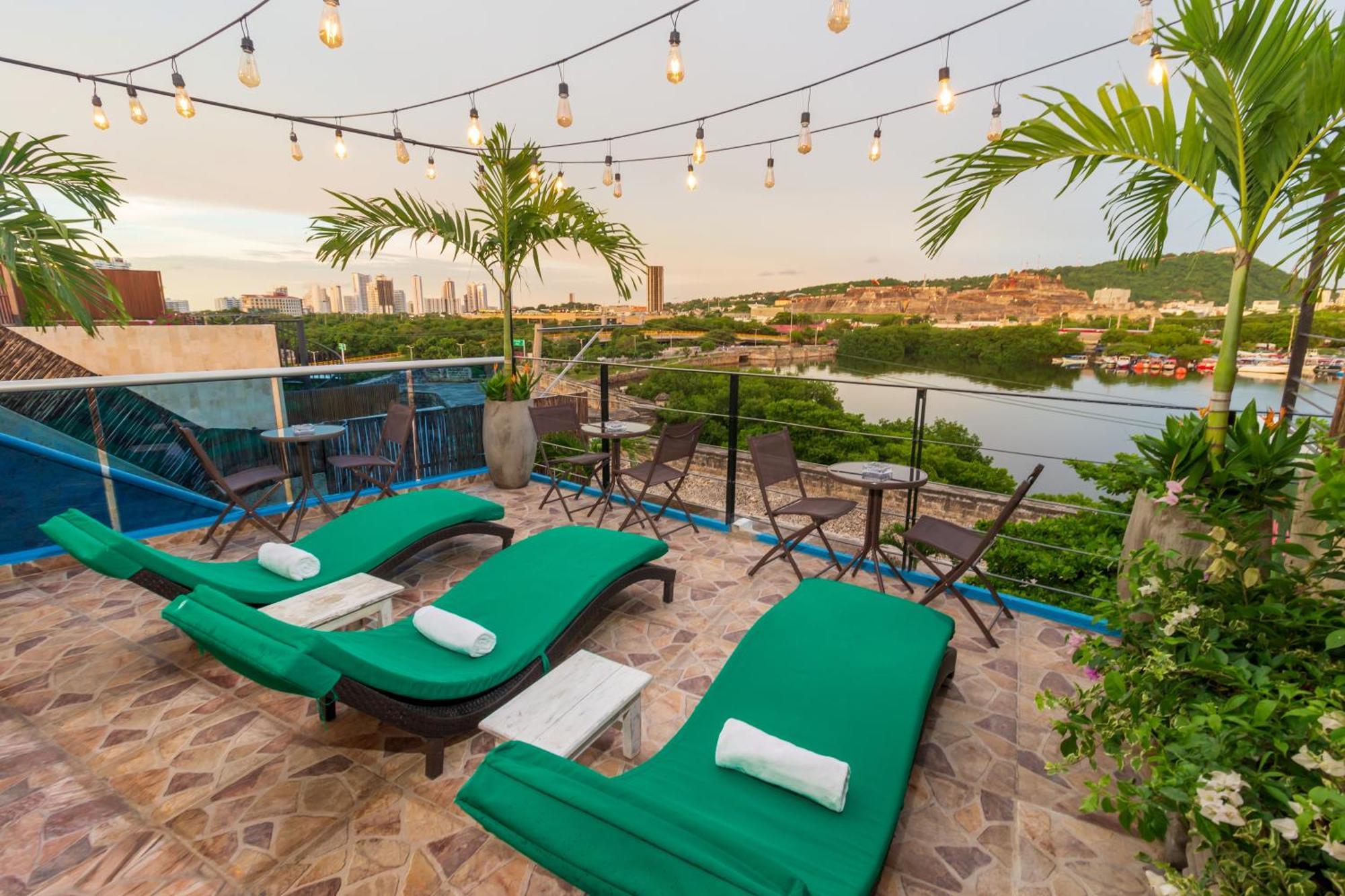 Hotel Voila Signature Casa Isabel 4*