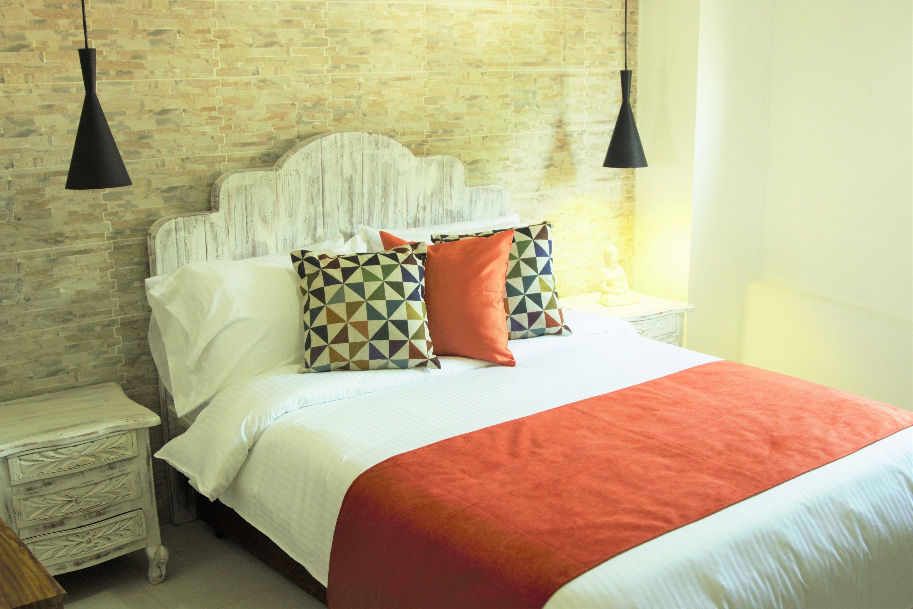 Voila Signature Casa Isabel Hotel 4*