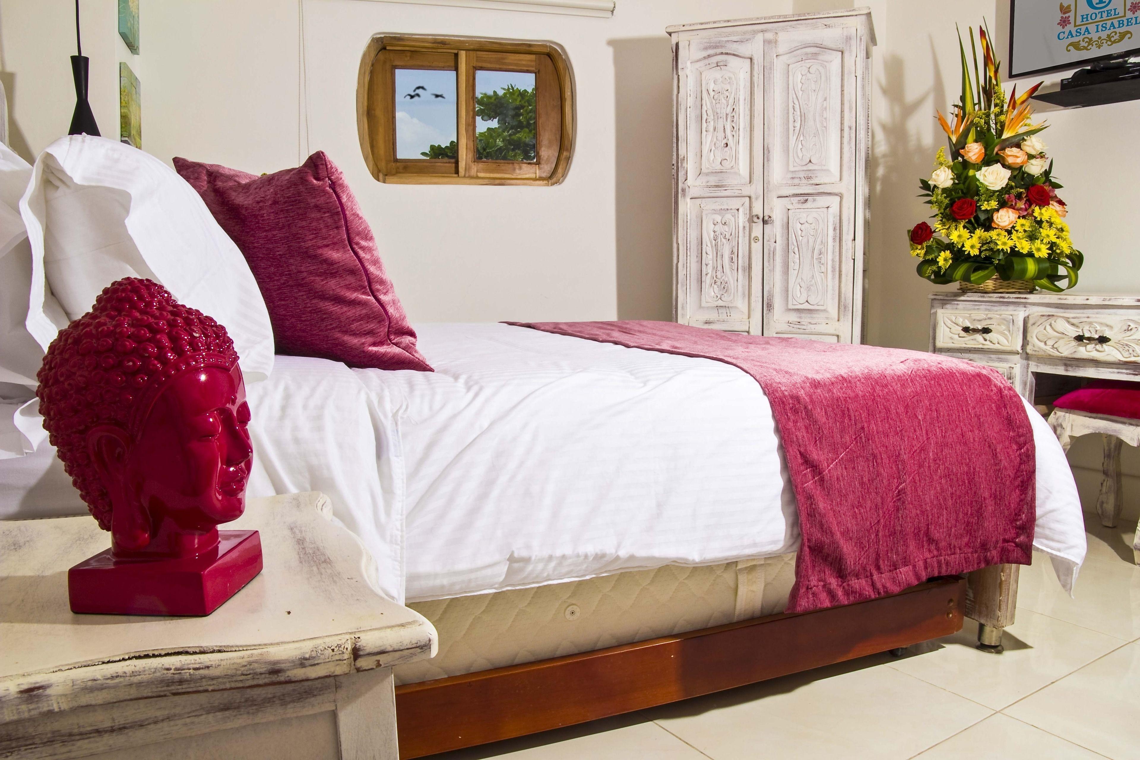 Voila Signature Casa Isabel Hotel